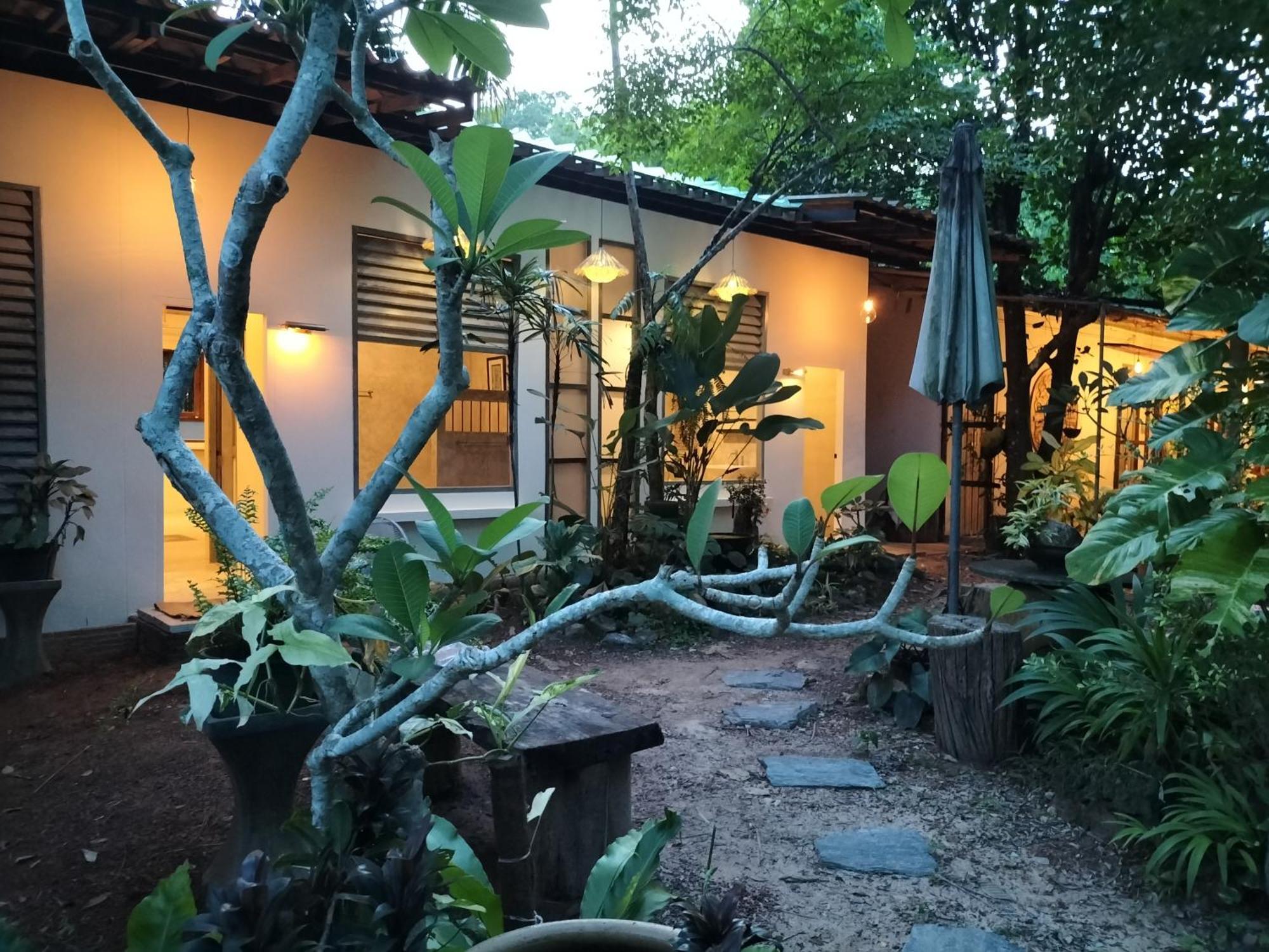 Baan Hotelier Resort Trat Eksteriør bilde